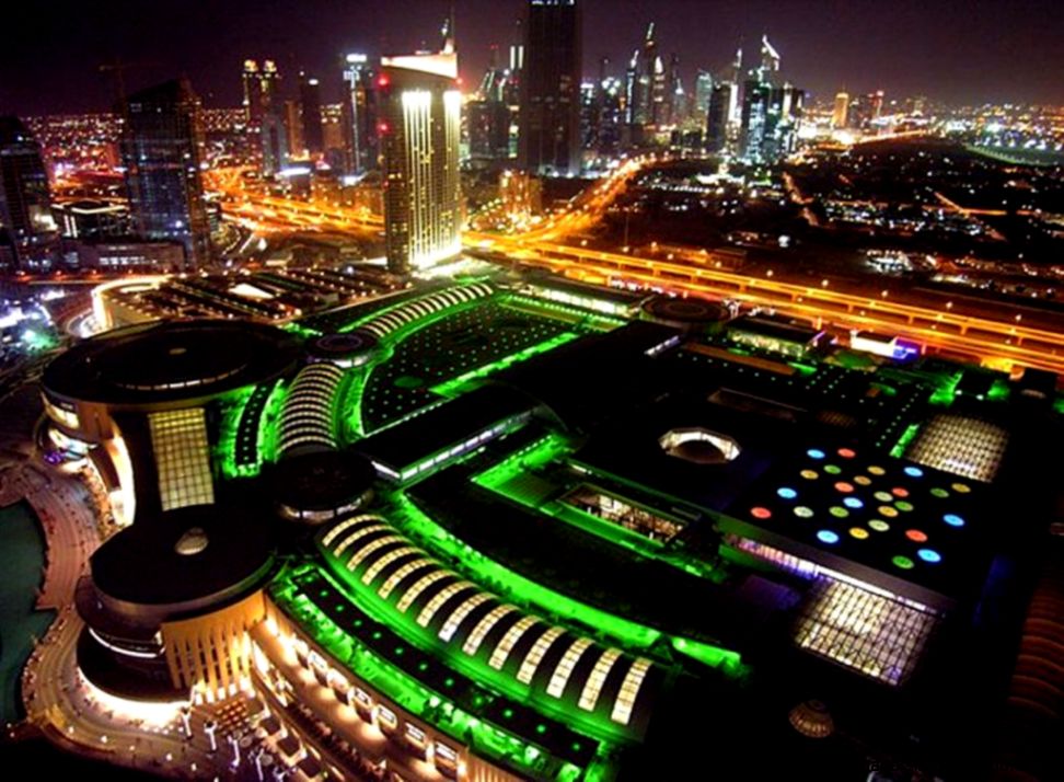 Dubai Mall at Night Dubai Mall at Night