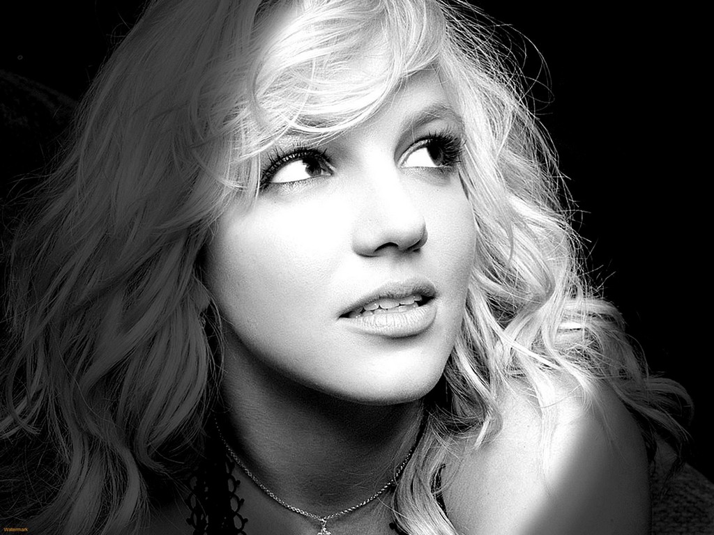 http://3.bp.blogspot.com/-WM2FcFXrhtU/TYCwjUhnQuI/AAAAAAAABAA/C1Zmuqj7QnI/s1600/Britney_Spears%252C_Beautiful_Eyes.jpg