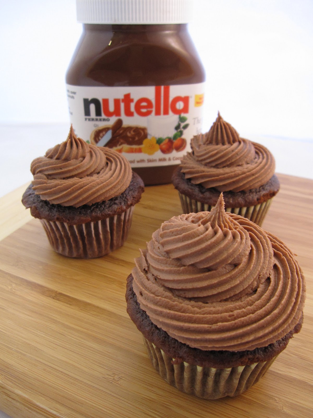 HANNAH IN THE KITCHEN Nutella Buttercream Frosting