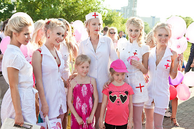 بنات ممرضات شقروات 2016 مثيرات Blonde_Nurse_Parade_