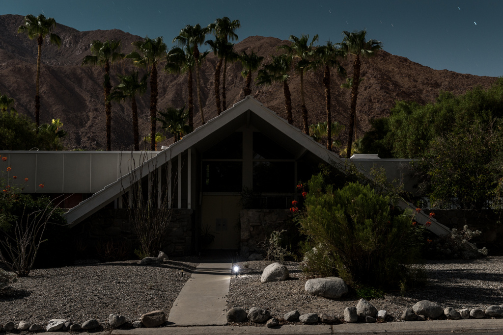 Midnight Modern architecture photography by Tom Blachford at Palm Spring Modernism Week