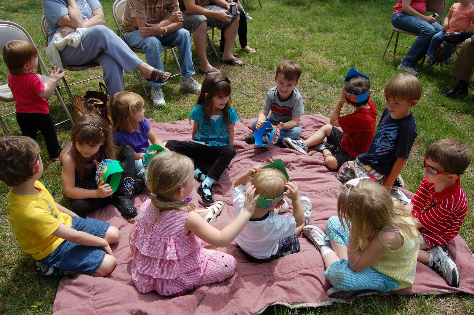 Little White Schoolhouse preschool picnic and more decluttering