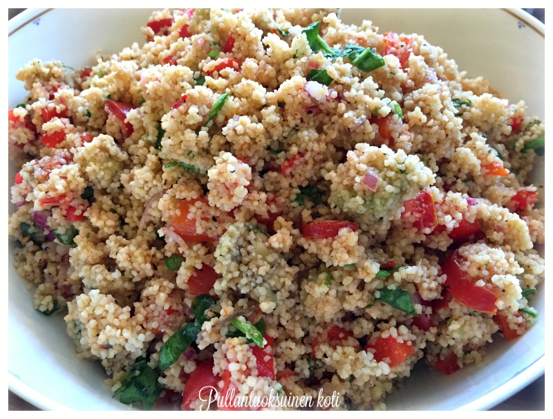 Pullantuoksuinen koti Ihana Couscous salaatti