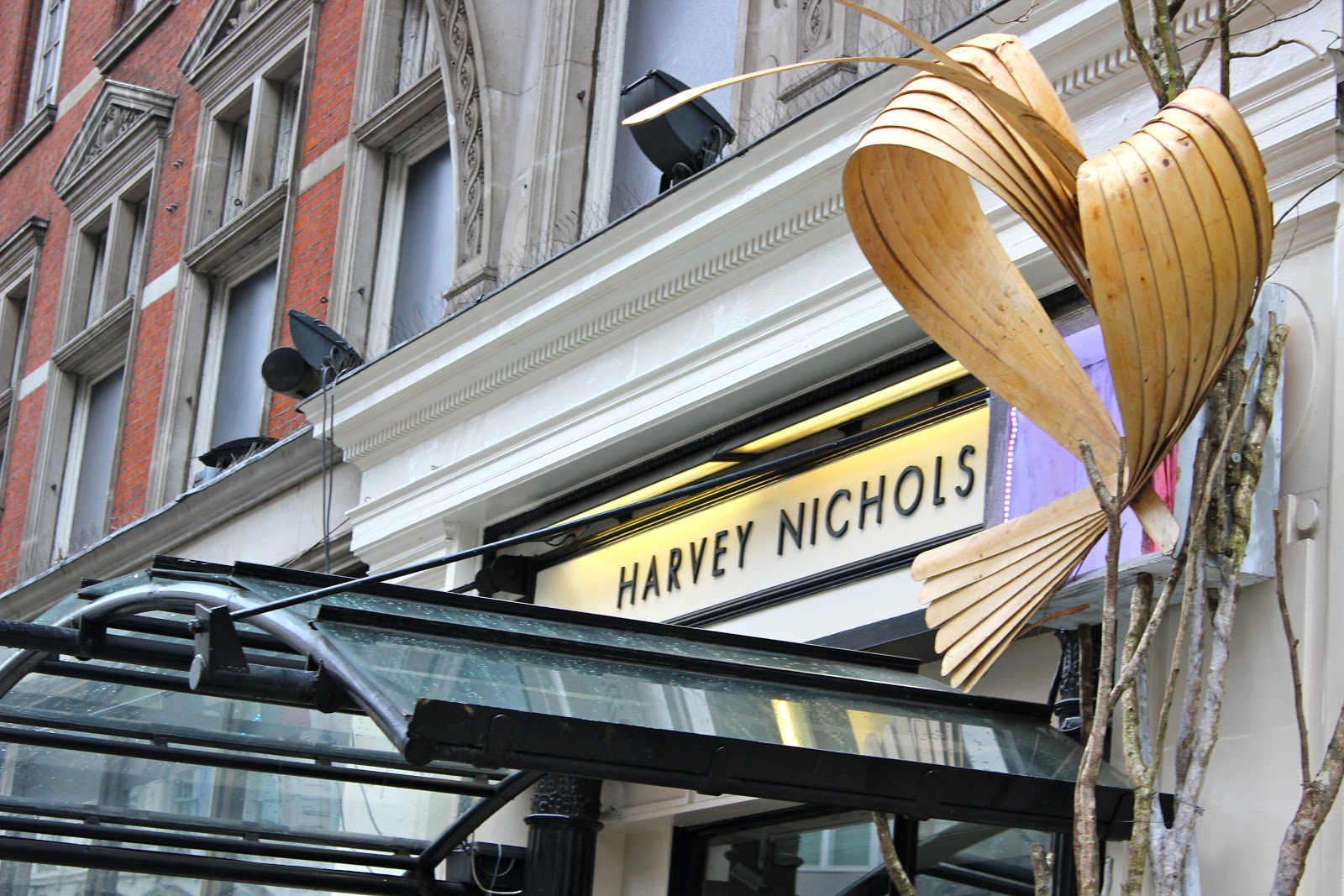 The beautiful, luxurious Chanel flower stall in Covent Garden