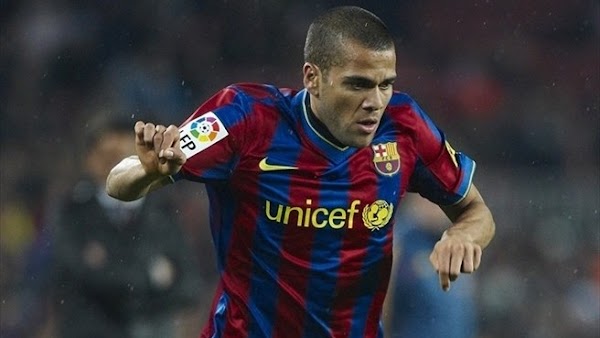 FC Barcelona: El PSG quiere a Dani Alves FC Barcelona: El PSG quiere a Dani Alves