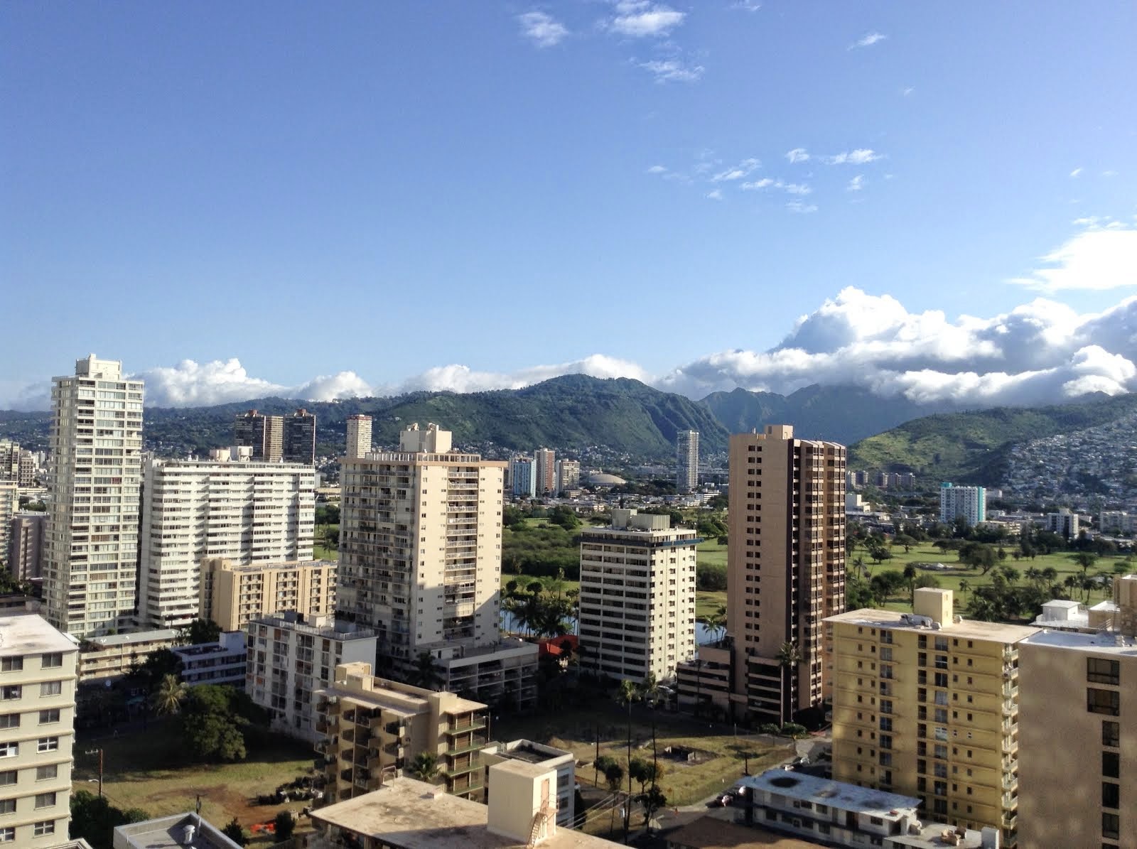 HONOLULU FROM HILTON BALCONY WAIKIKI