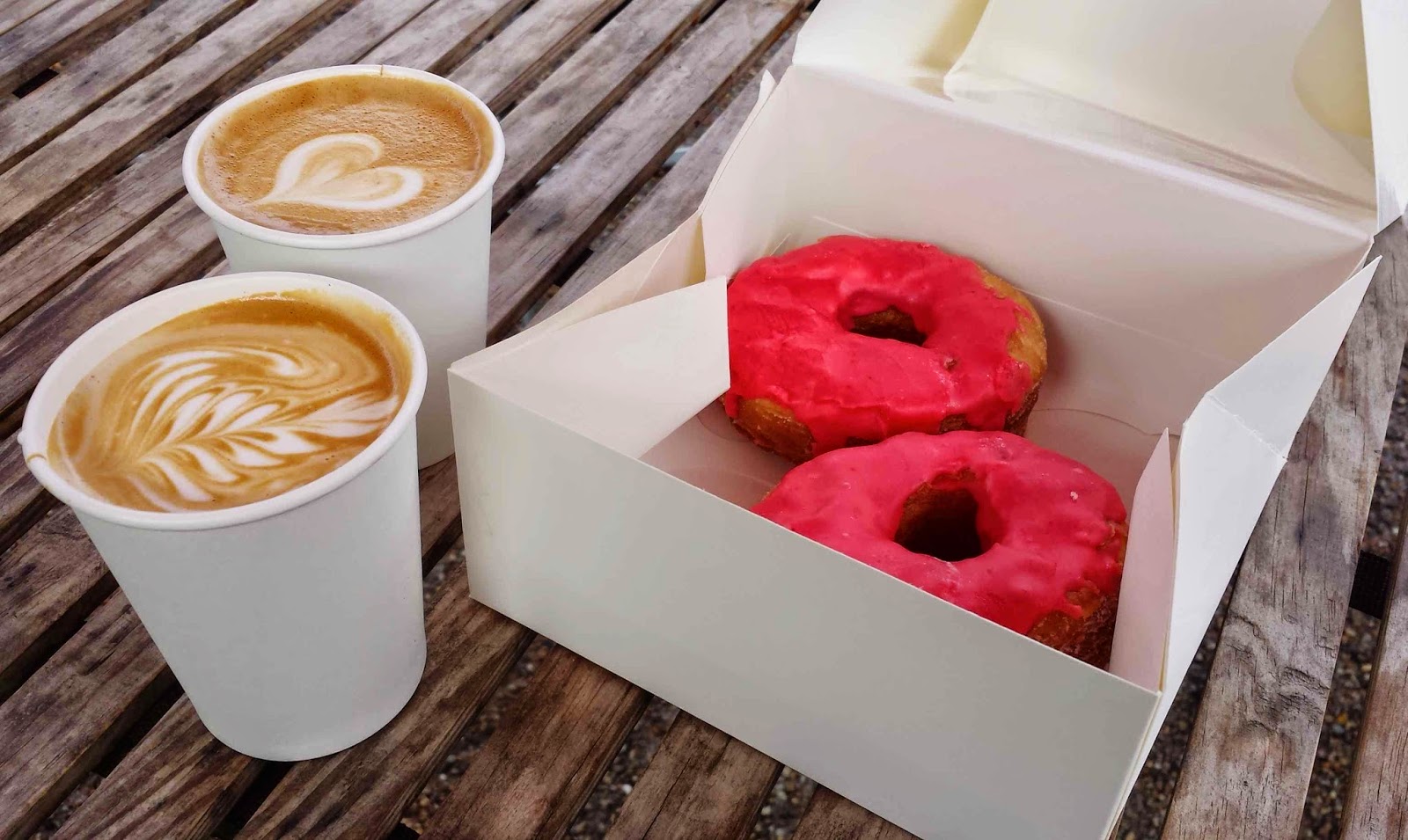GourmetGorro Cronut! Cup and Cake Bakery, Riverside Market Hunt for