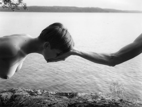 Arno Rafael Minkkinen fotografia homem e mulher nus pelados relação
