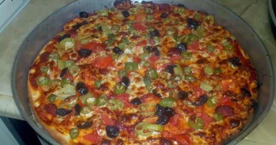 Nazlı�nın Mutfağı Bol Sucuklu Kaşarlı Pizza