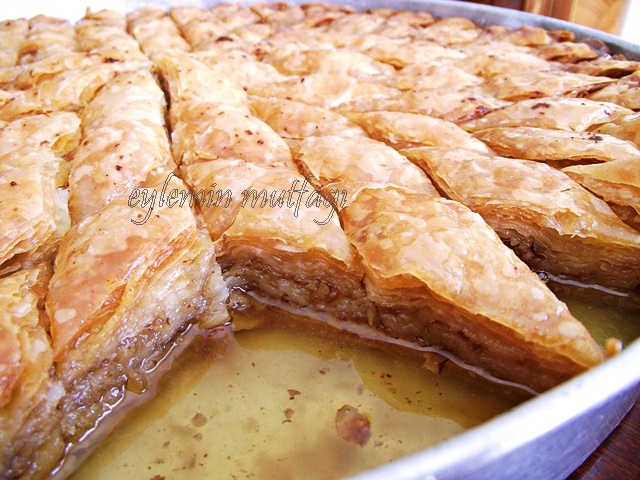 eylemin mutfagi cevizli ev baklavasi