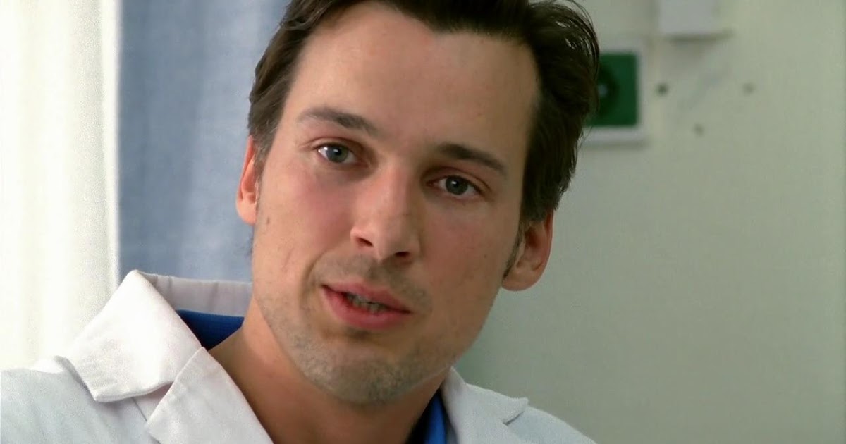 RESTITUDA1'S WORLD OF MALE NUDITY Florian David Fitz in series Doctor's Diary (Ep. Skandal