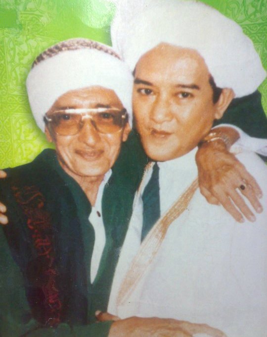 Cinta dan Rindu Ciri khas Senyuman Abah Guru Sekumpul