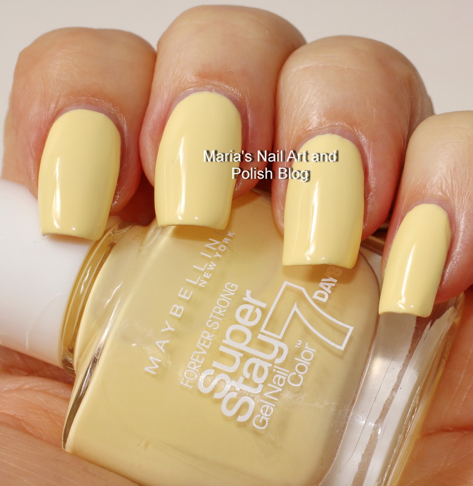 Marias Nail Art and Polish Blog: Maybelline Lookout Lemon 22 and Mint 