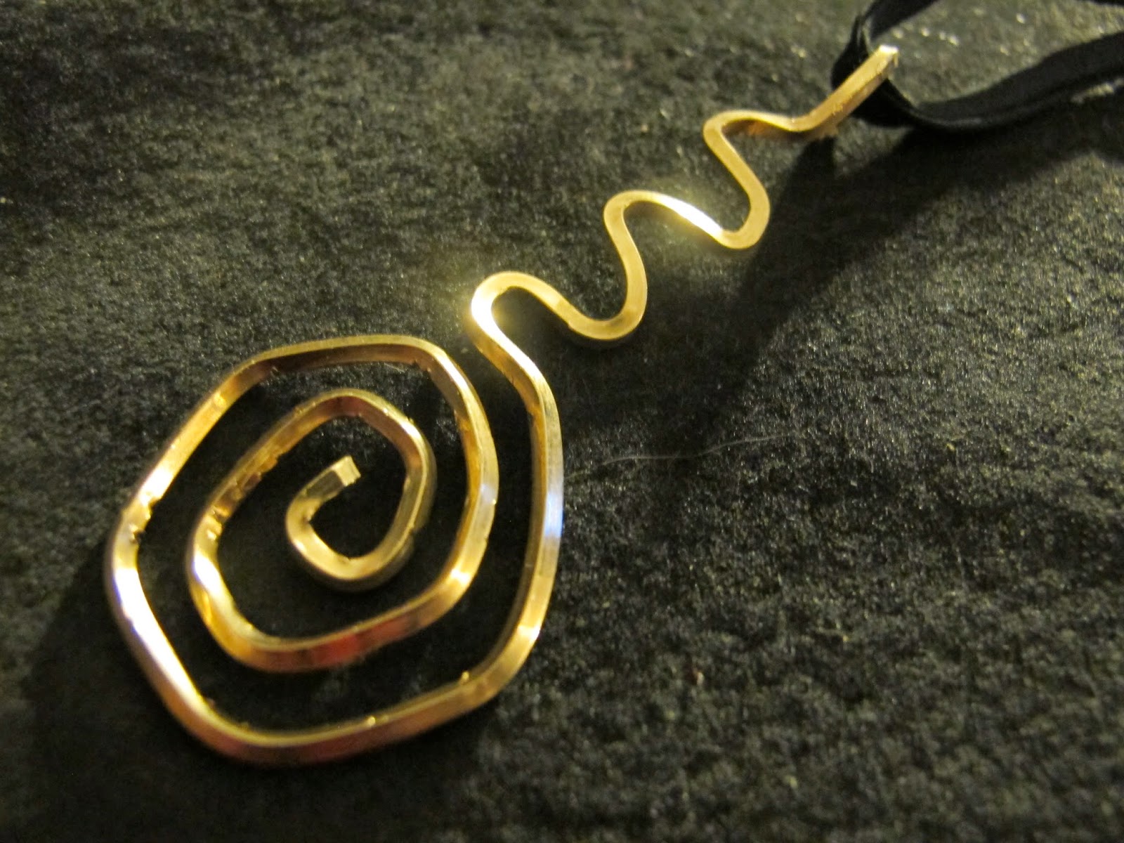 Naomi's Designs Handmade Wire Jewelry Photo Gallery Gold Wire