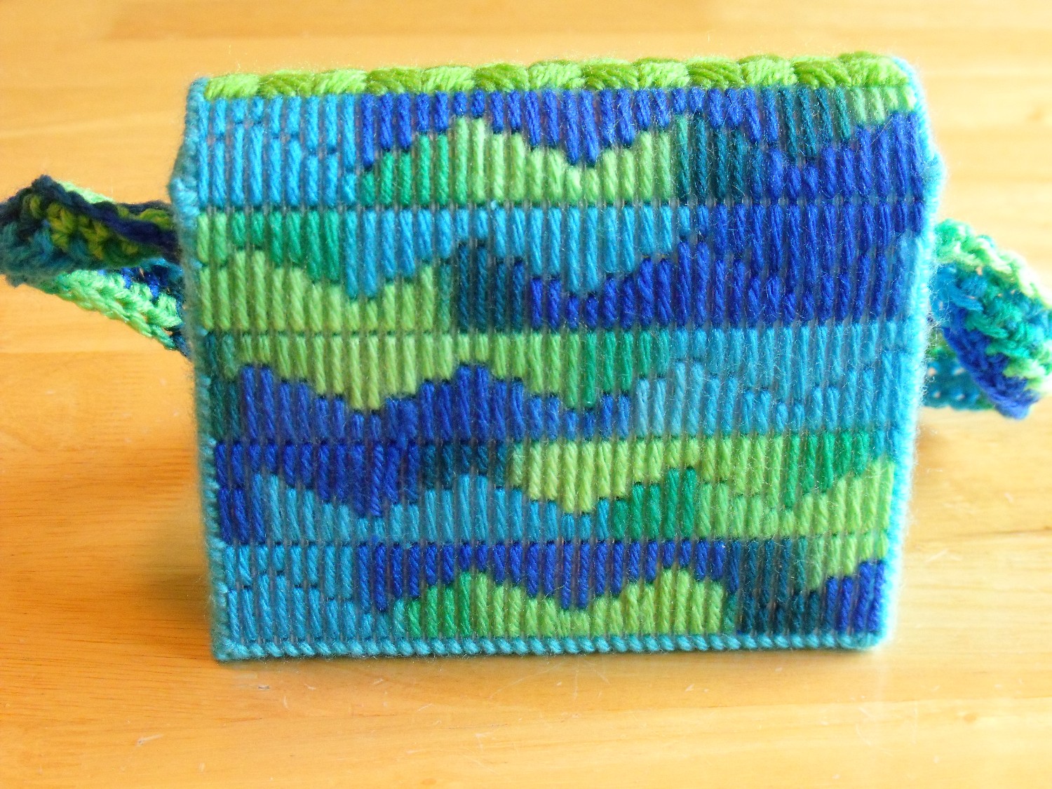 Clever, Crafty, Cookin' Mama: Plastic Canvas - My first attempt