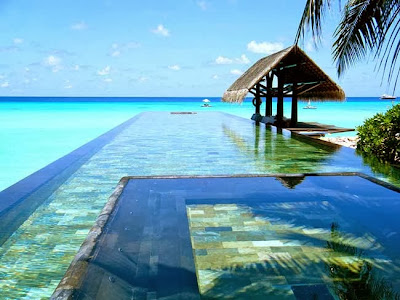 Kolam renang Infinity Maldives Kolam renang Infinity Maldives