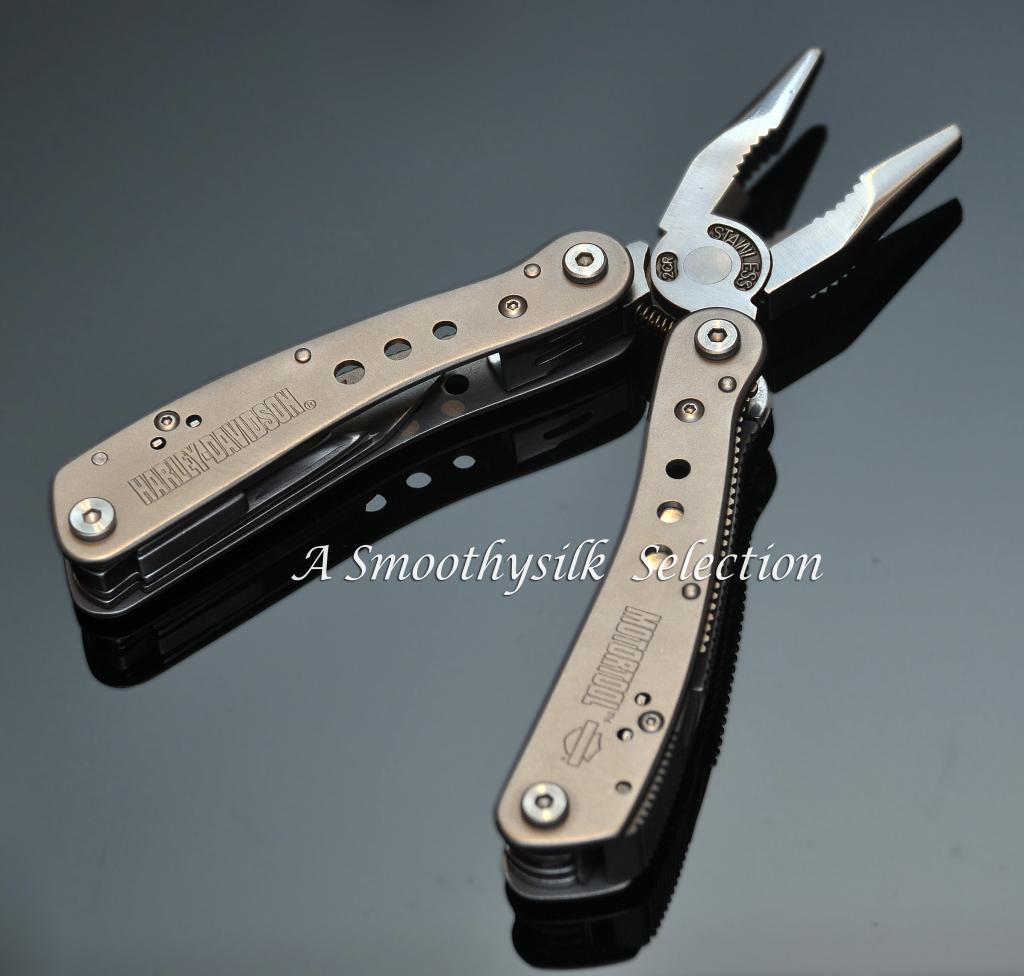 SmoothysilkHarleyDavidsonMultiTools HARLEYDAVIDSON MOTORTOOLS (Official Licenced Product)