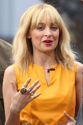 Nicole Richie's Rings Collection In Her Finger1