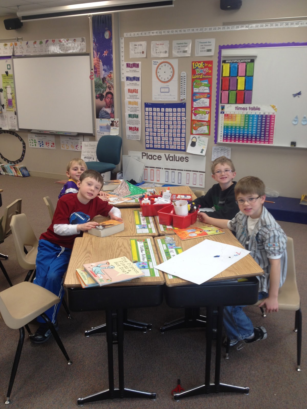 Mr. Deris' 2nd Grade Blog 1st Graders Use Desks