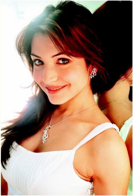 1 - Anushka Sharma Asmi Diamonds Photoshoot pic