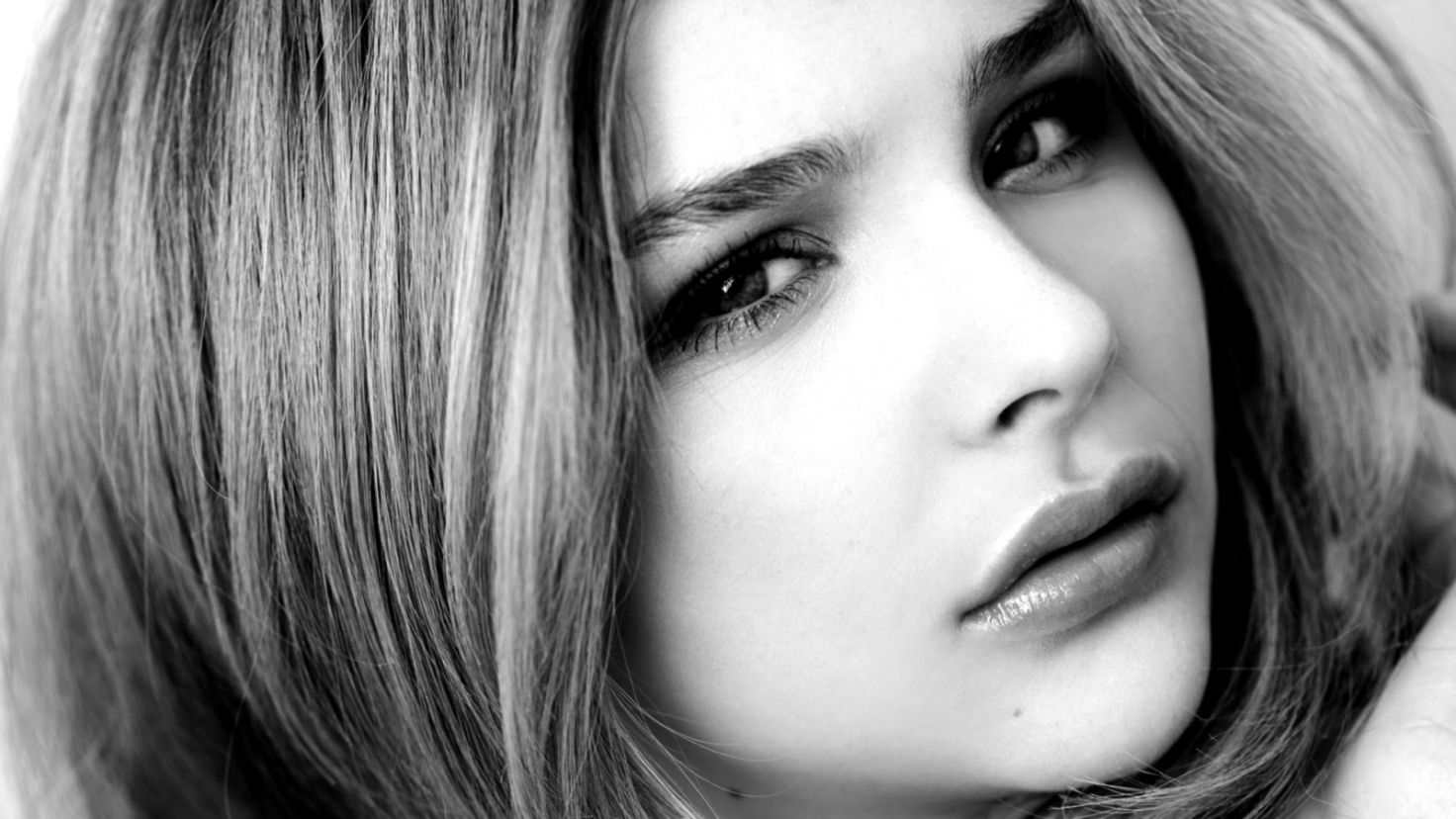 Fantastic Chloe Moretz Pictures 2016 FHDQ Wallpapers Pack v58