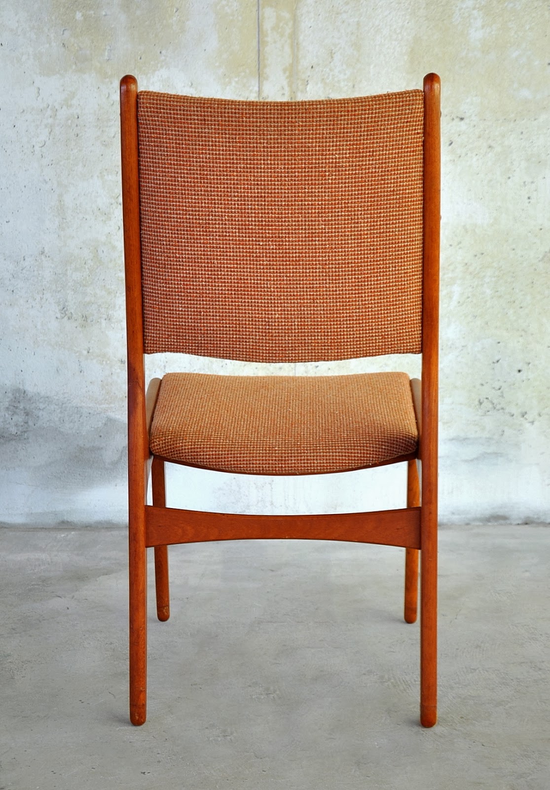 SELECT MODERN Set of 6 Danish Modern Teak Dining Chairs