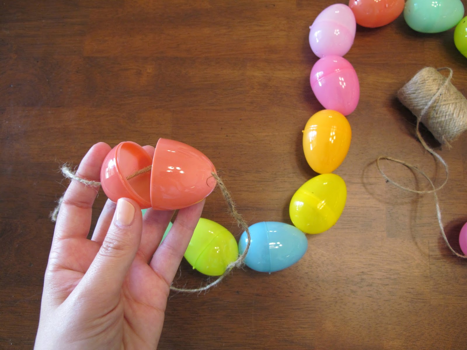Easy Easter Egg Garland Heavens to Betsy