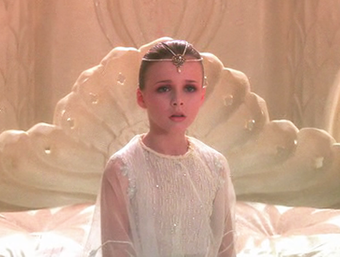 La Emperatriz Infantil (Tami Stronach) en La historia interminable - Cine de Escritor La Emperatriz Infantil (Tami Stronach) en La historia interminable - Cine de Escritor