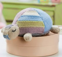 http://www.letsknit.co.uk/free-knitting-patterns/gillian-the-adorable-tortoise