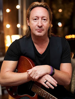Julian Lennon - Live at City Hall Plaza, Boston, 31 July 1999 bootleg