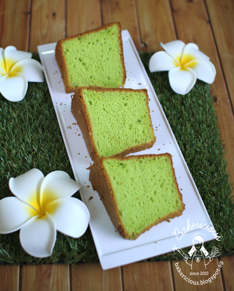 Bakericious Pandan Rice Flour Chiffon Cake 班兰 米粉戚风蛋糕
