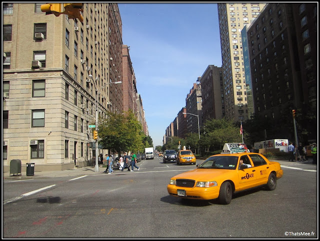 New York rue yellow cab taxi jaune 2014