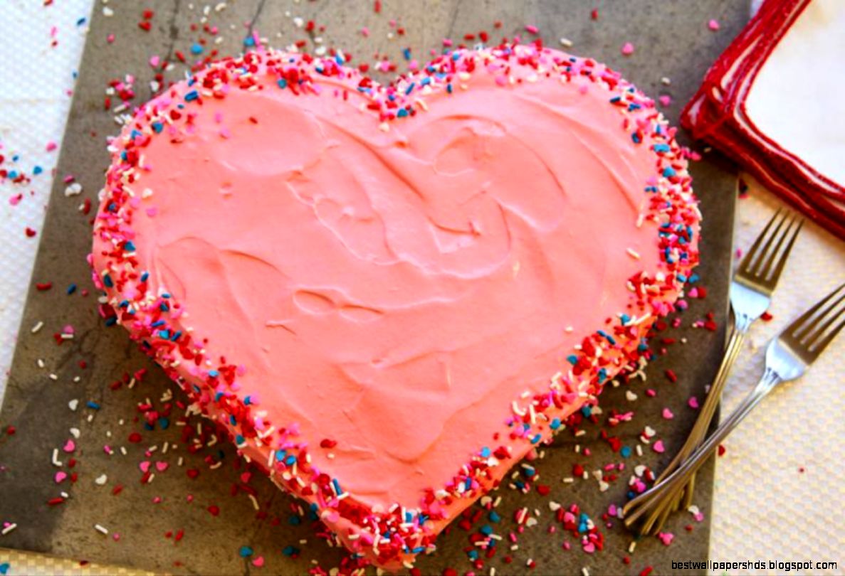 Heart Shaped Cakes Summer Love is in the Air with These Heart Cakes Heart Shaped Cakes Summer Love is in the Air with These Heart Cakes