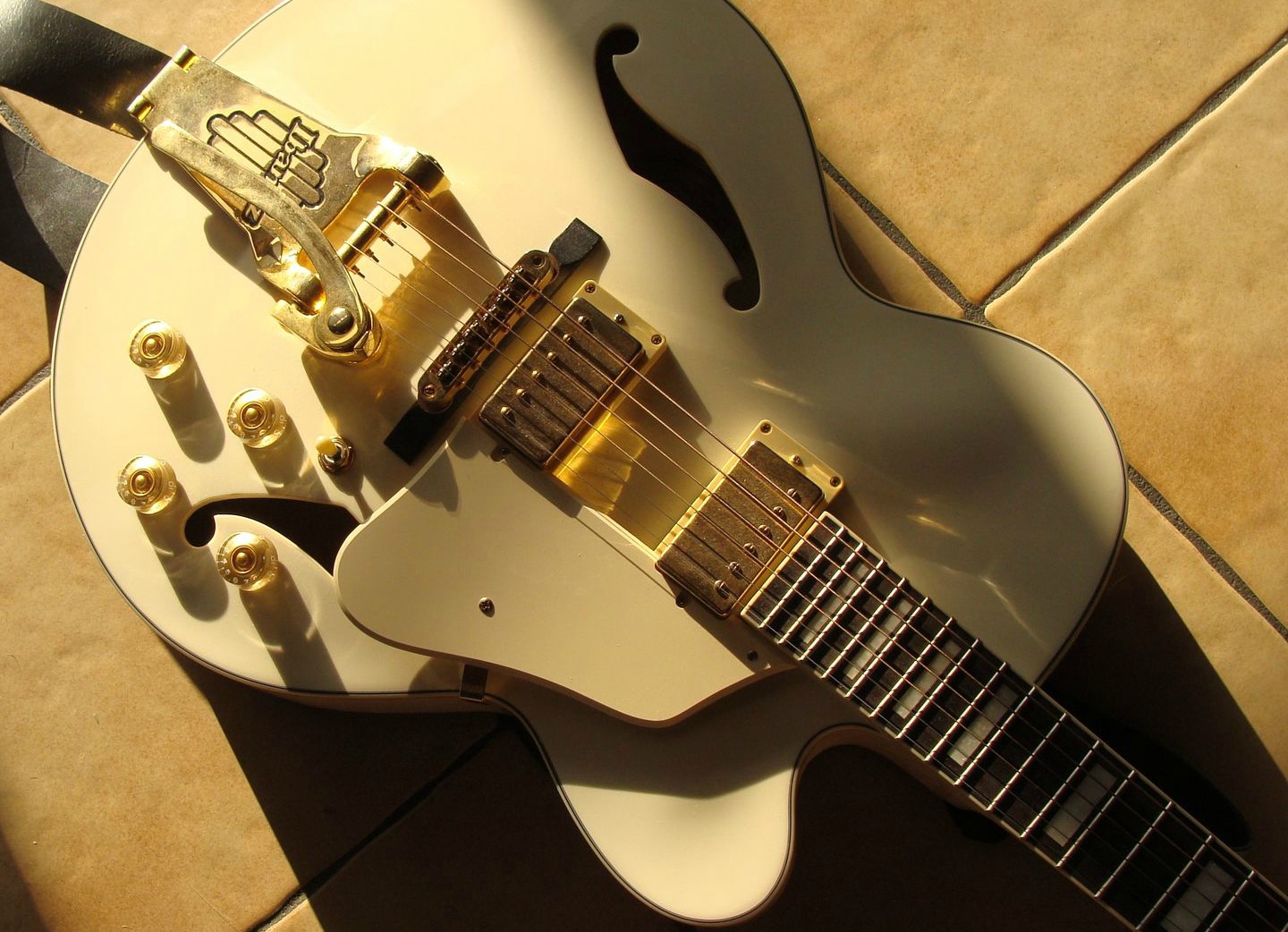 Top 23 Super And Fabulous Guitar Wallpapers In HD - For More Wallpapers