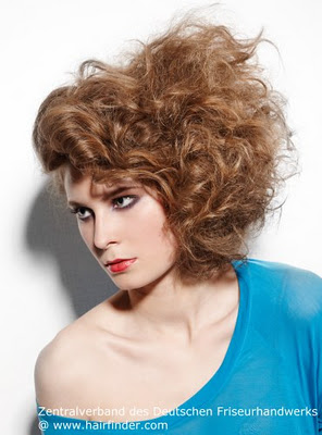 Moderne Frisuren mit Locken