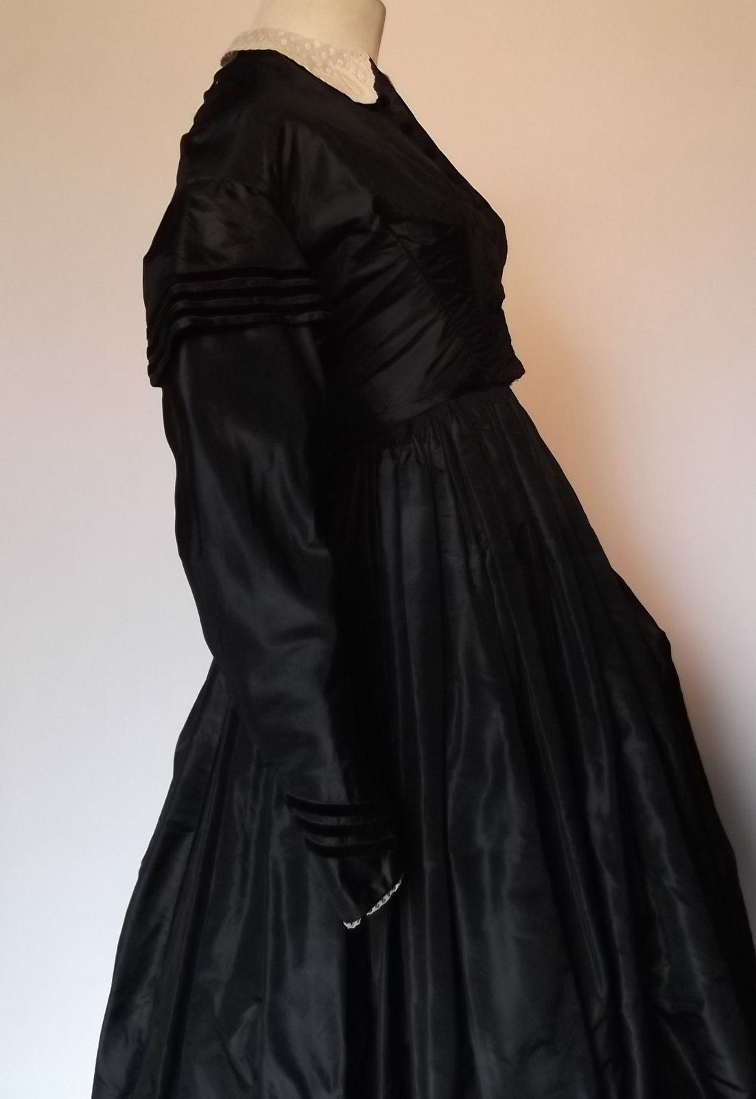 All The Pretty Dresses American Civil War Era Mourning Dress
