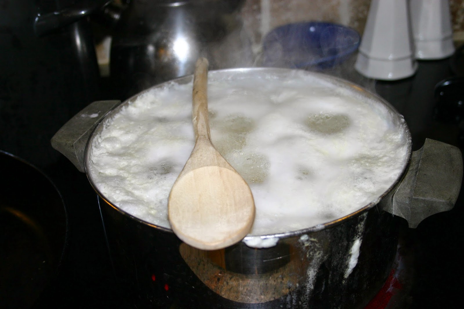 Three Men And A Princess How to keep a pot from boiling over!!!!!