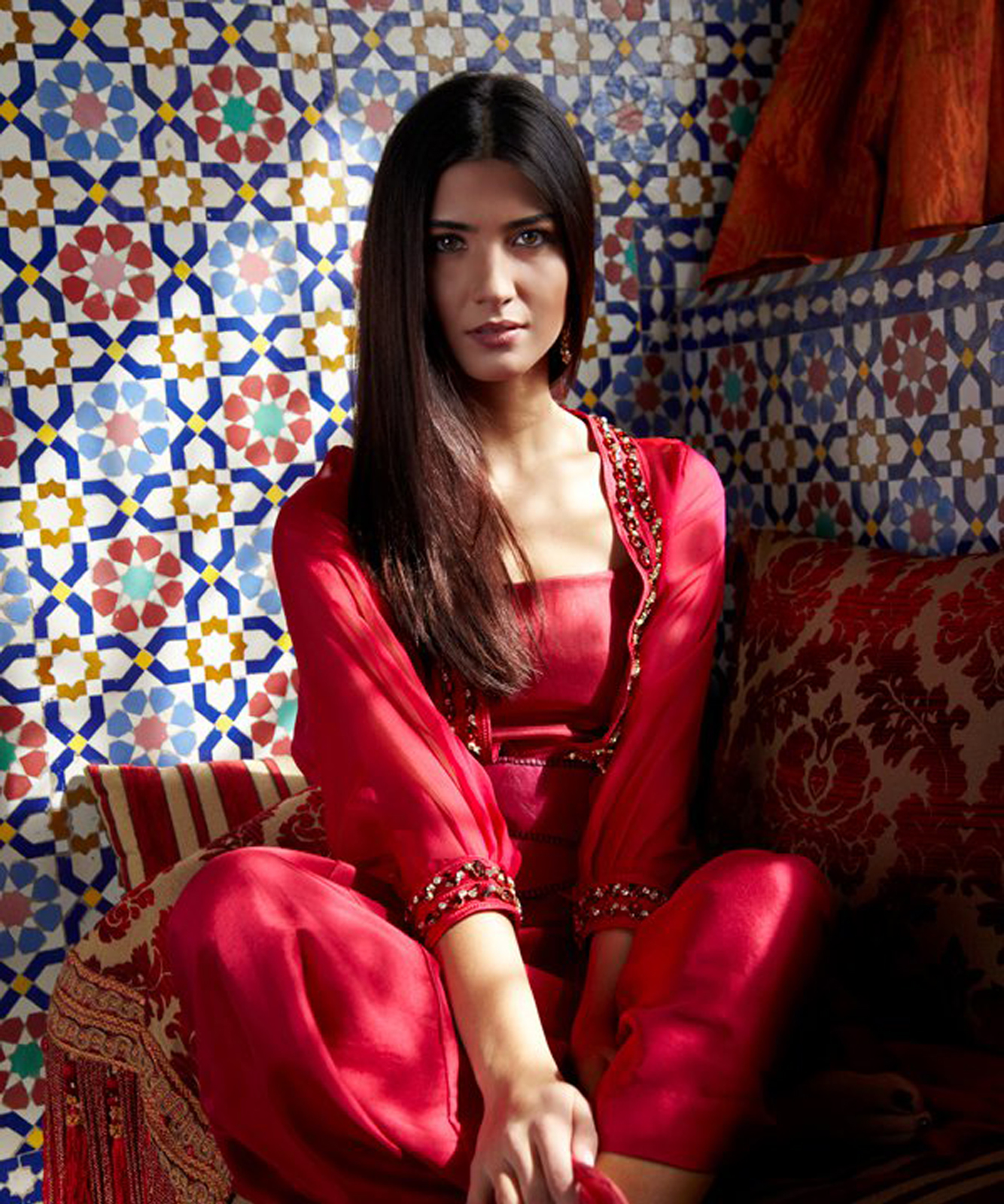 Tuba Büyüküstün Resimleri HD Wallpapers Kaliteli Resim
