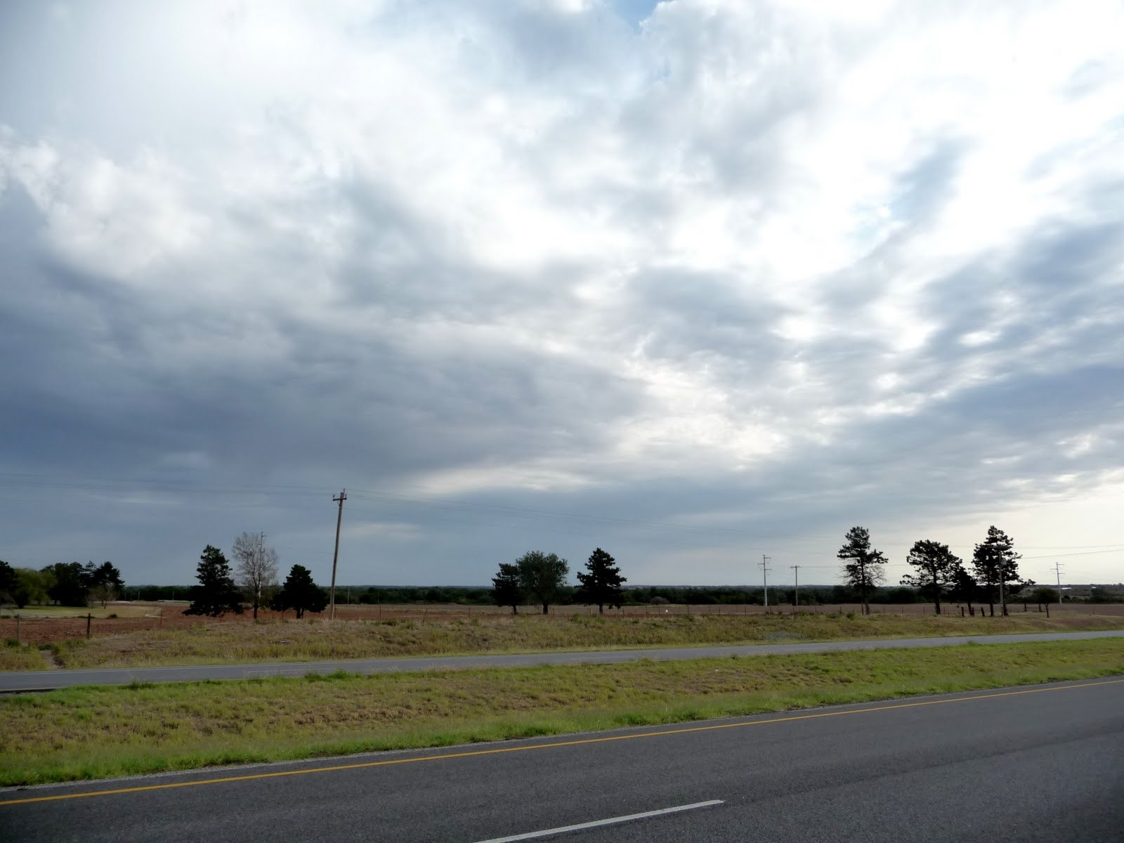 seniors walking across america DAY 248 WATONGA OAKWOOD SIELING