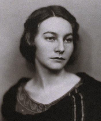 the early life of emily dickinson According to biographycom, an important early inspiration for emily dickinson was leonard humphrey, the principal of amherst academy, where she attended school a biography at the poetry foundation points out that the classes she attended at amherst gave her the richness of detail found in her . the early life of emily dickinson According to biographycom, an important early inspiration for emily dickinson was leonard humphrey, the principal of amherst academy, where she attended school a biography at the poetry foundation points out that the classes she attended at amherst gave her the richness of detail found in her .