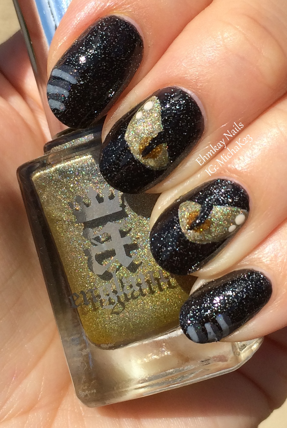 ehmkay nails Super Heroes Nail Art Catwoman