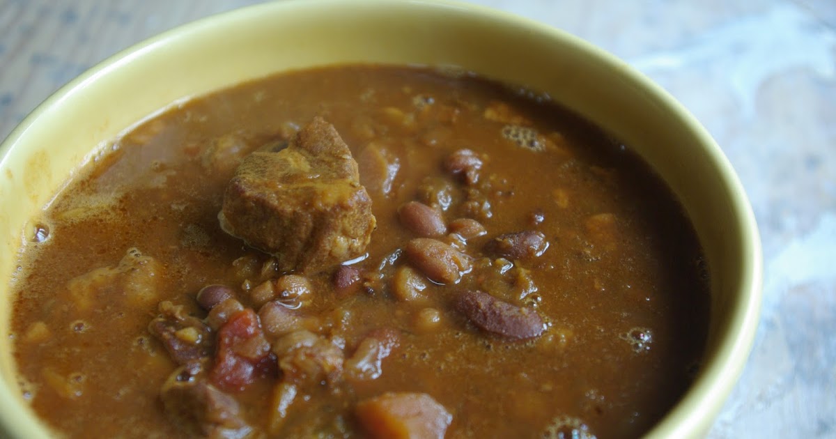 Sciuridae Barbecue Pork and Beans in the Slow Cooker (Practically