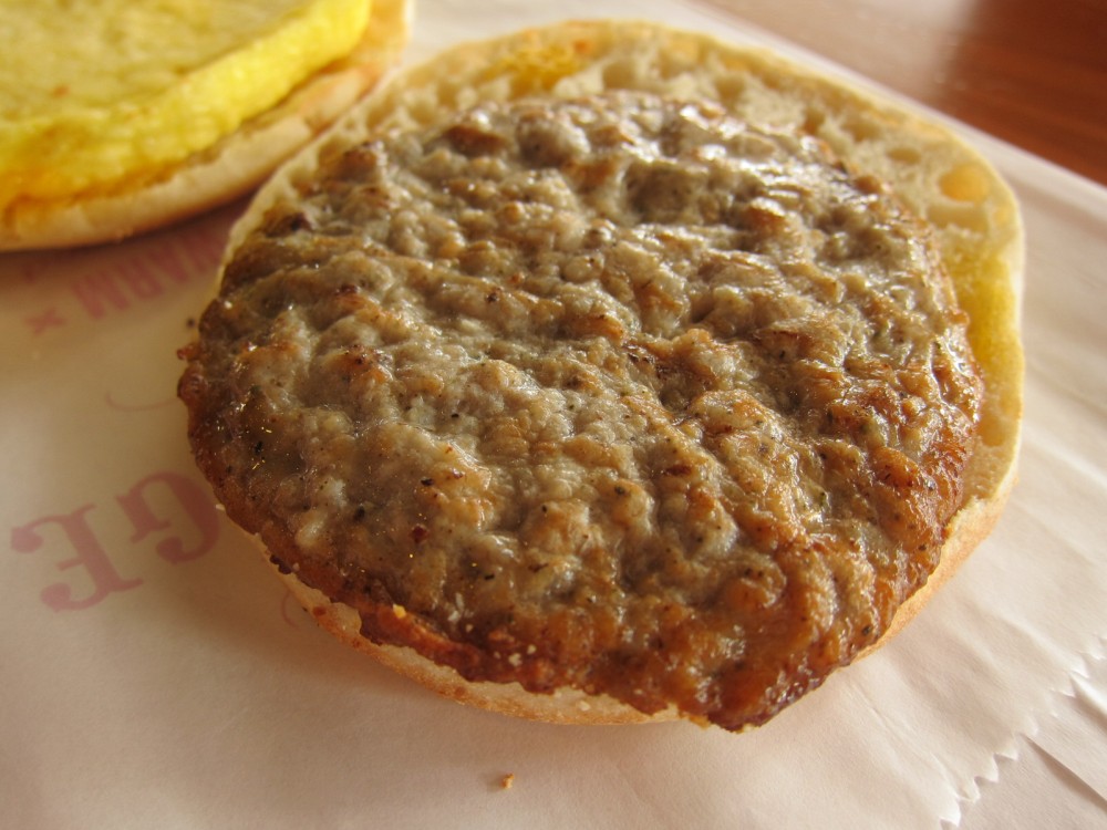 Review Starbucks Sausage & Cheddar Breakfast Sandwich Brand Eating