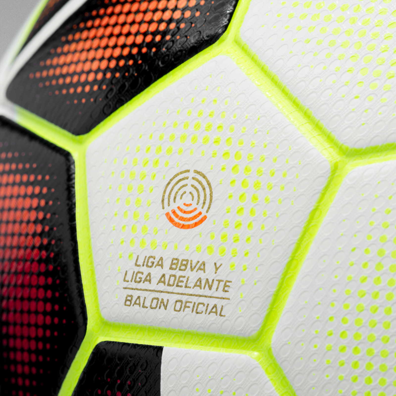 Footy News Nike 14 15 La Liga Ball