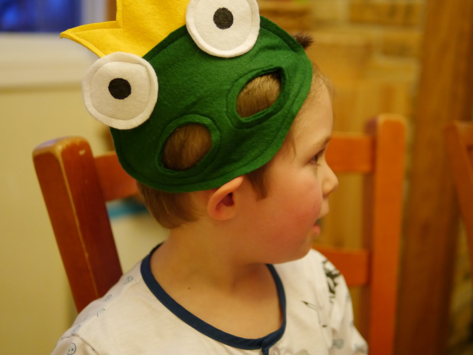 mardi gras felt garland