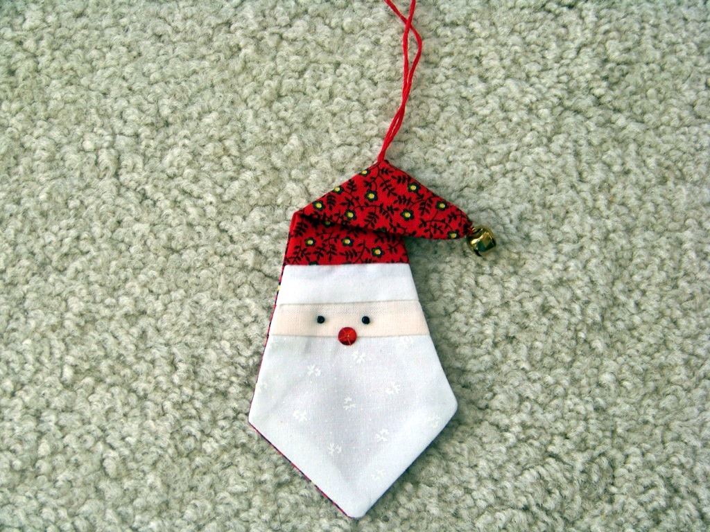 Attic Window Quilt Shop MAKE THIS SANTA ORNAMENT