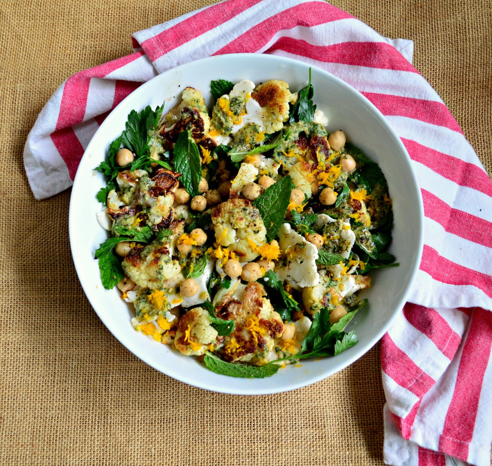 This is How I Cook Cauliflower Salad with Hummus and Tahini Dressing