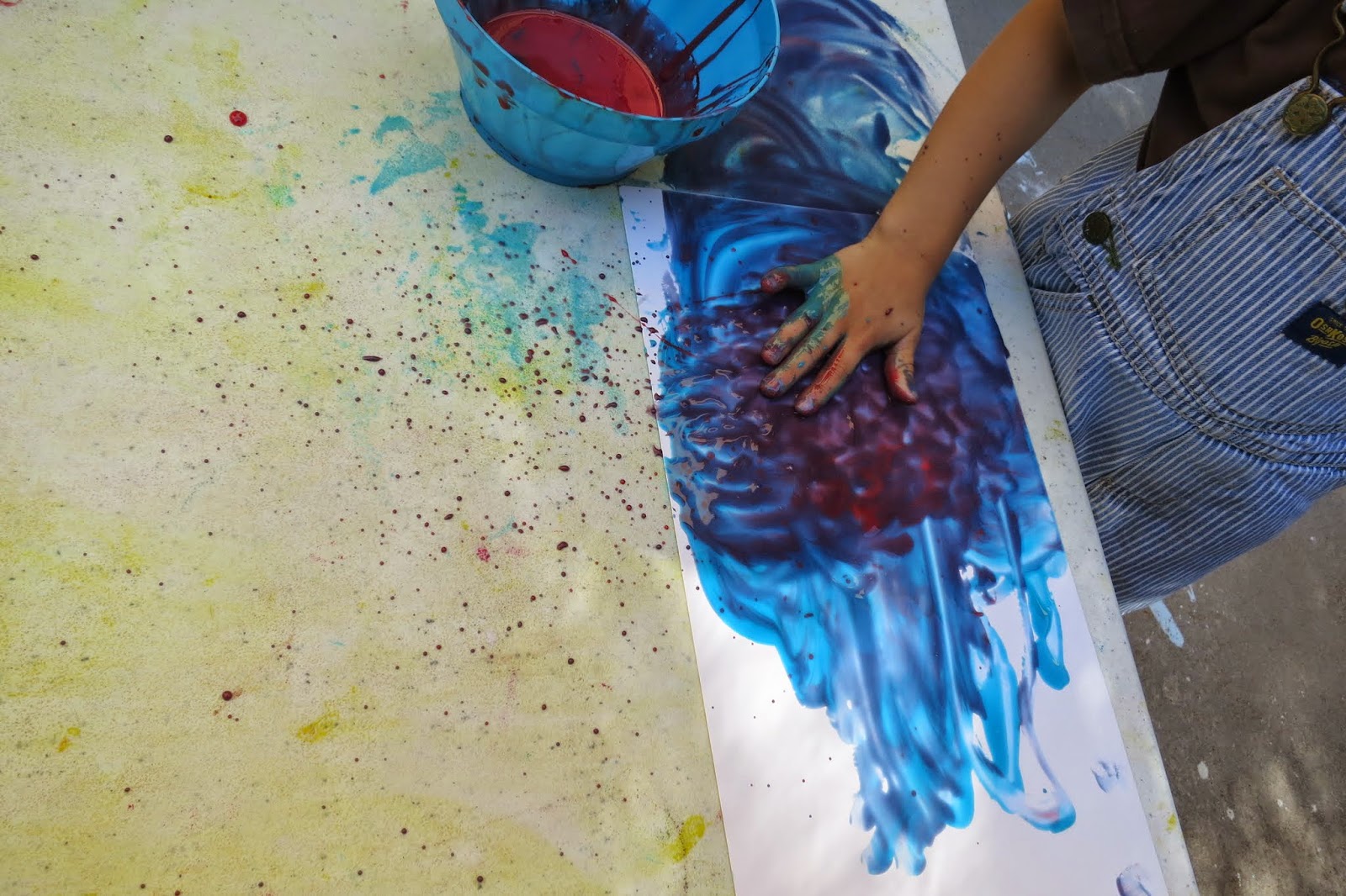 Toddler Art Class Sticky Finger Painting library makers