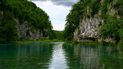 Beautiful Lake of The World Full HD Nature Wallpapers Free Downloads For Laptop PC Desktop Background