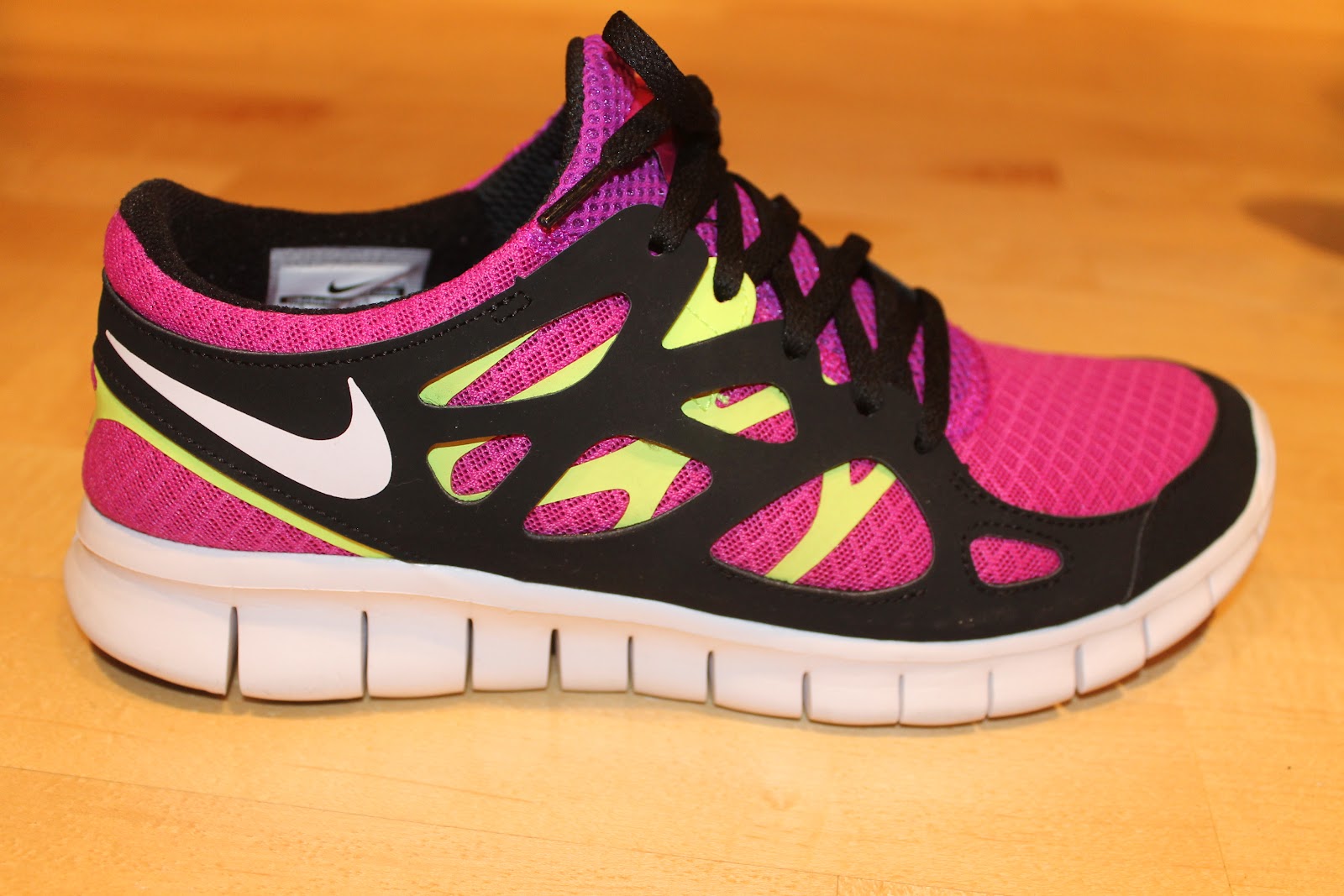 Makeup, Shoes &amp; Fashion Wardrobe Wednesday Pumped Up Kicks